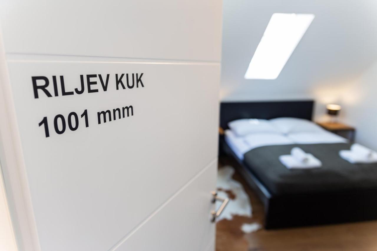 Modern Alpine Monsalbius Chalet Baske Ostarije Eksteriør billede